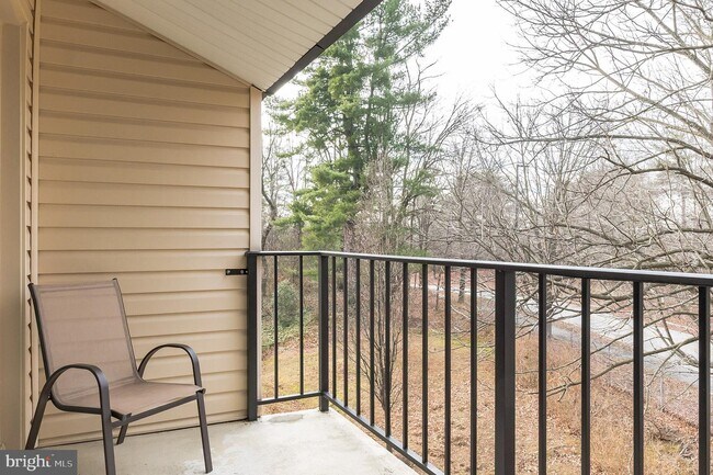 Building Photo - 2572 Riva Rd