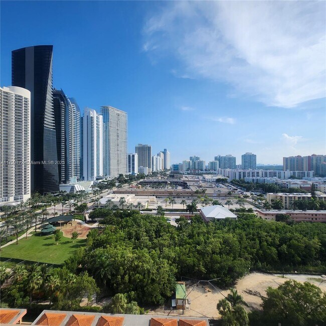 Foto del edificio - 210 174th St