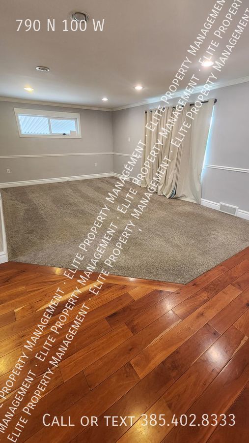 Building Photo - Huge yard 4 bed, 2 bath home