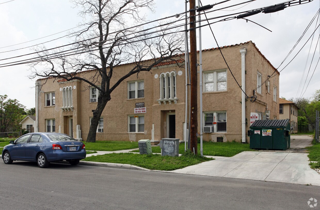 Primary Photo - 301-303 Warren St
