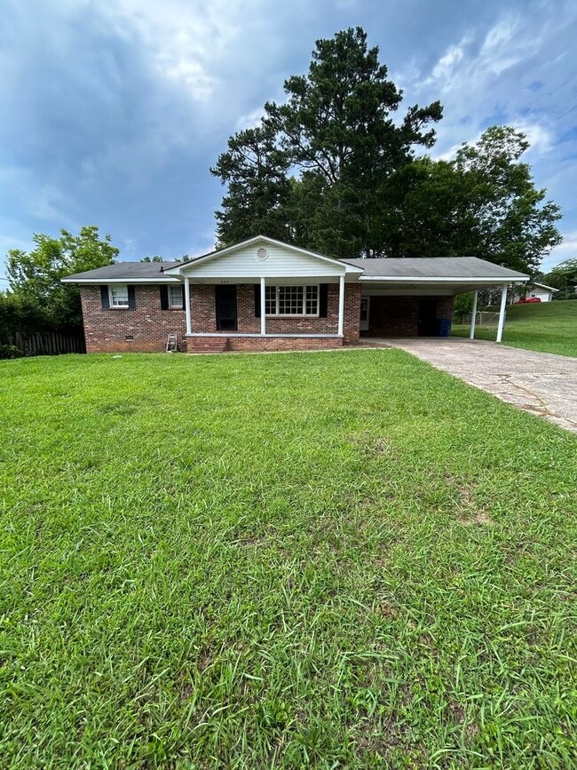 Building Photo - 495 Becky Allen Cir