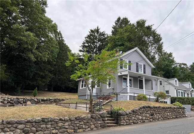 Building Photo - 126 Hoadley St