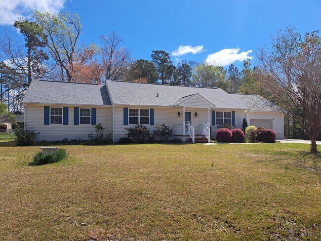 Foto del edificio - 1908 Joslyn Dr