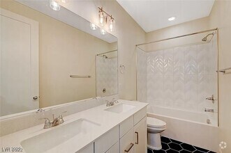Building Photo - 31 Castleton Tower Ct