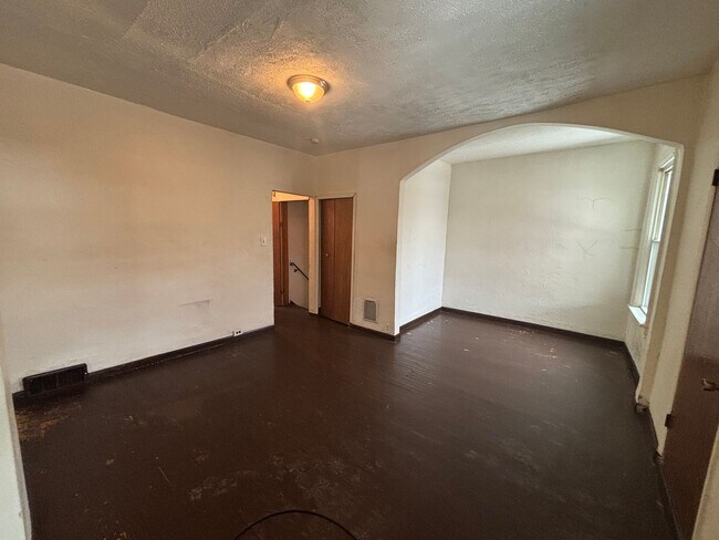 Foto del edificio - COMING SOON! THIS IS FOR RENT ONLY - HOME IS CURRENTLY OCCUPIED – PLEASE DO NOT GO ONTO THE PROPE...
