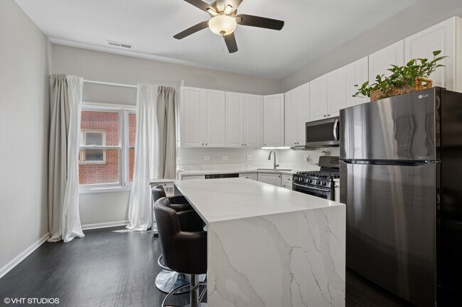Foto del edificio - 855 W Erie St