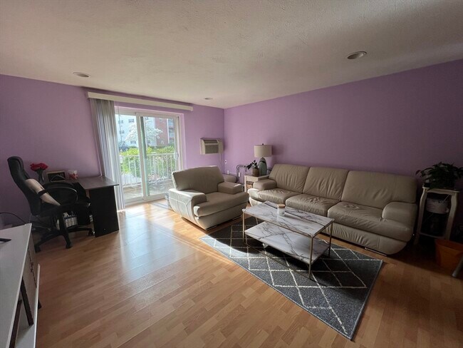 Foto del edificio - 25 Greentree Ln