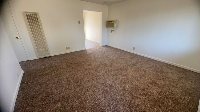 Building Photo - 1911 Celeste Ct