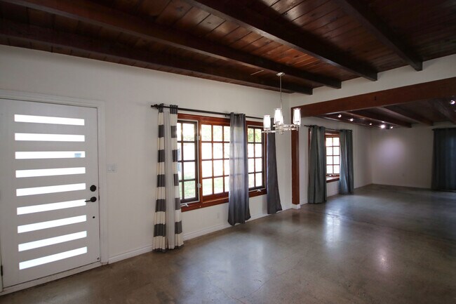 Foto del edificio - 3558 Glenrose Ave
