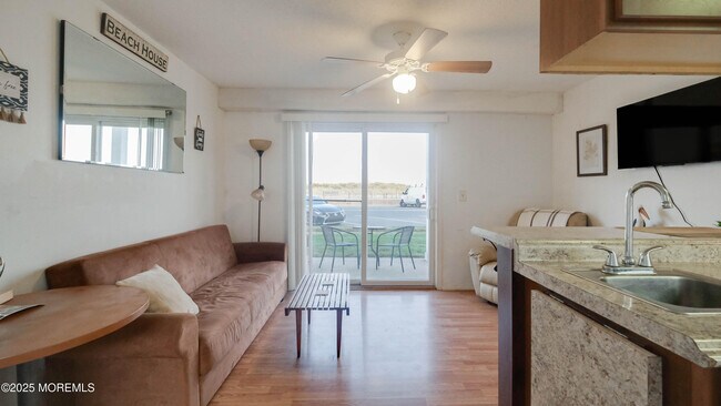 Foto del edificio - 100 Ocean Ave N