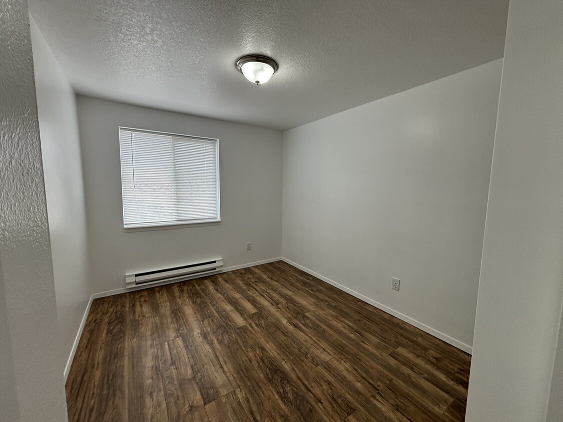 Building Photo - 1216 11th St