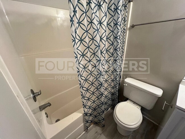 Foto del edificio - Room in Duplex on Beck St