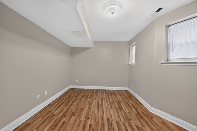 Foto del edificio - 1516 W Farwell Ave