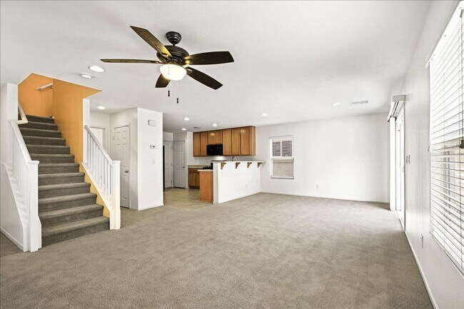 Foto del edificio - 8640 Bella Sparkle Ave