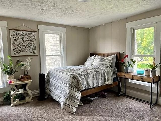 Dormitorio 1 - 226 E Market St