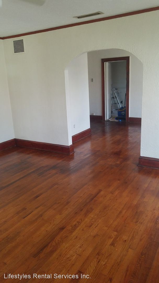 Foto del edificio - 3 br, 1 bath House - 6410 N Pearl St
