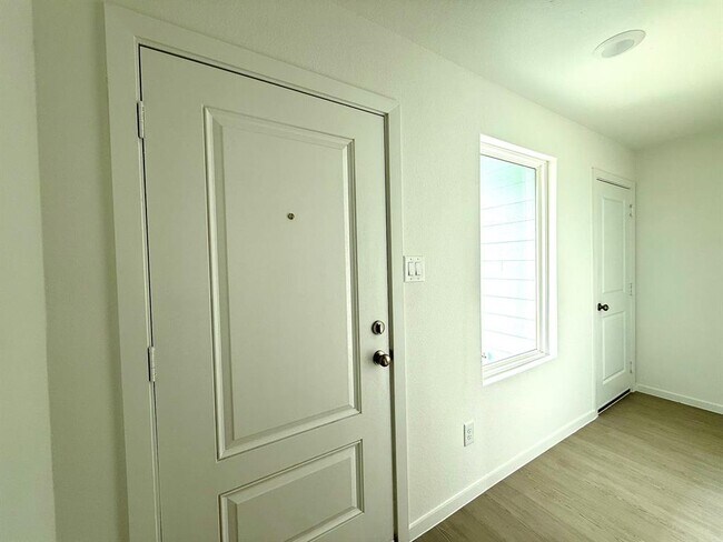 Building Photo - 12419 Lady Slipper Rd