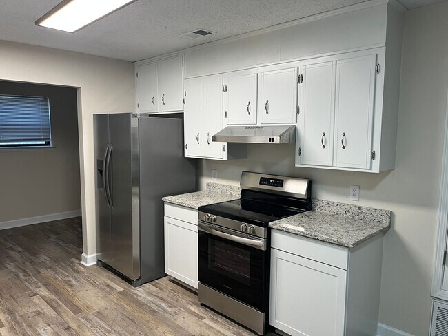 Foto del edificio - Lots of updates!