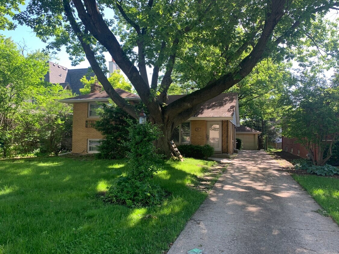 21 N Quincy St, Hinsdale, IL 60521 House Rental in Hinsdale, IL