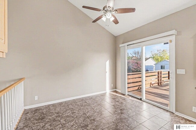 Building Photo - 11612 Monroe St