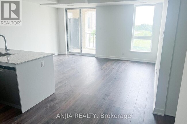 Building Photo - 101 Cathedral High St