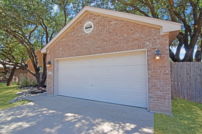 Building Photo - 42 N Winecup Dr