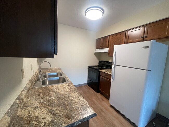 Cocina - 602 Hamlet Way