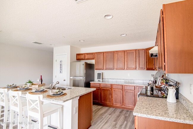 Foto del edificio - 9157 Western Way