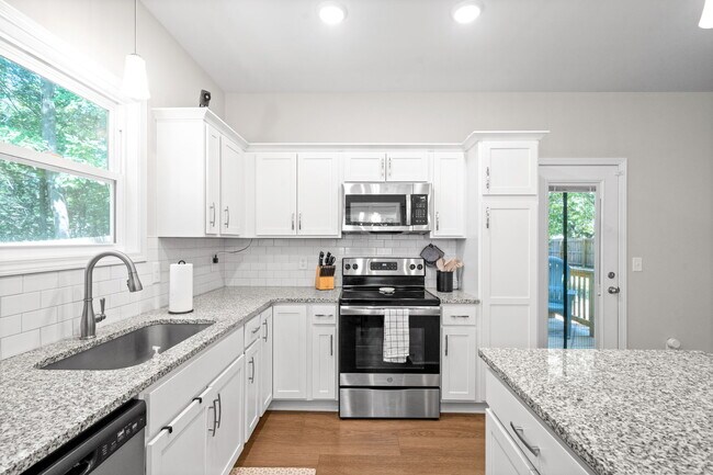 Foto del edificio - 1851 Calloway Dr