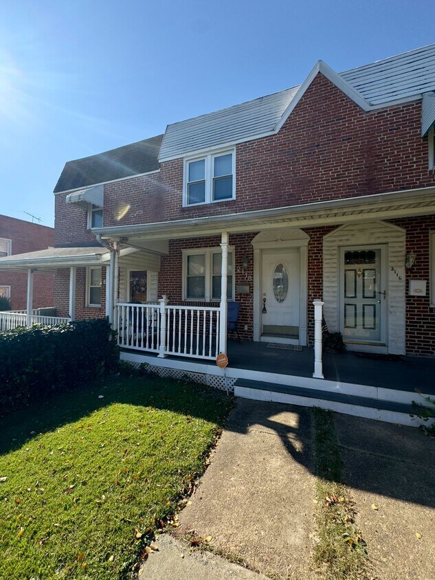 Foto principal - Charming 2Bed/2Bath in Morrell Park