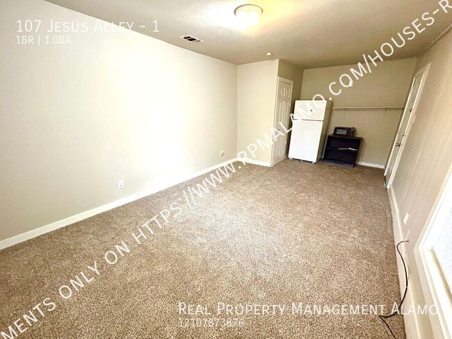 Foto del edificio - **MOVE-IN SPECIAL** AVAILABLE NOW! Charmin...