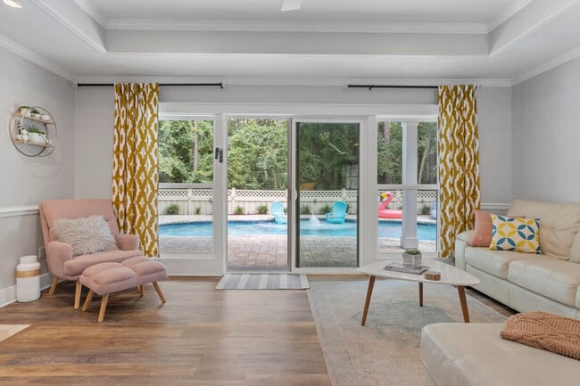 Building Photo - 9200 Pointe Aux Chenes Rd