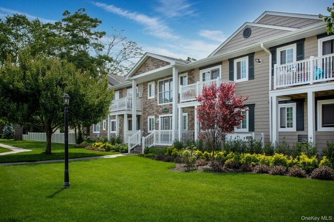 Building Photo - 234 River Ave