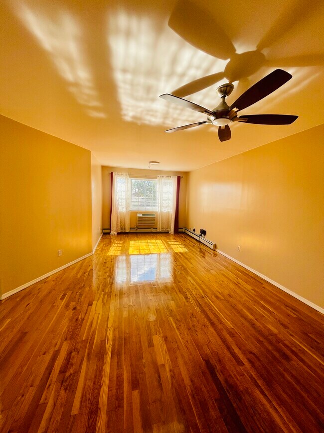 9435 103rd Ave, Ozone Park, NY 11417 Townhome Rentals in Ozone Park