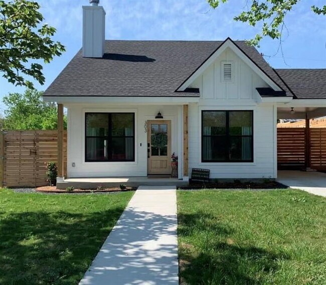 Foto del edificio - 303 Austin St