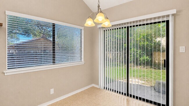 Foto del edificio - Northwest San Antonio Rental - 3/2 - Near SeaWorld, Alamo Ranch & Lackland AFB