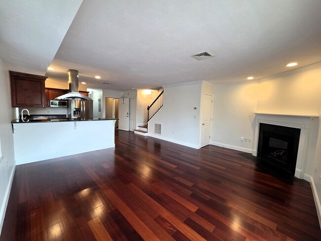 Building Photo - 242 Bunker Hill St