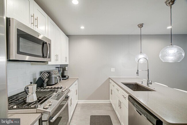 Foto del edificio - 1747 N Marshall St