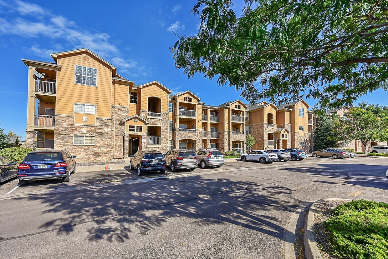 Primary Photo - Spacious 3-Bed 3-Full Bath Condo W Gym, Cl...