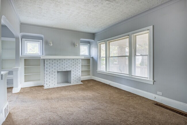 Foto del edificio - 438 E 152nd St