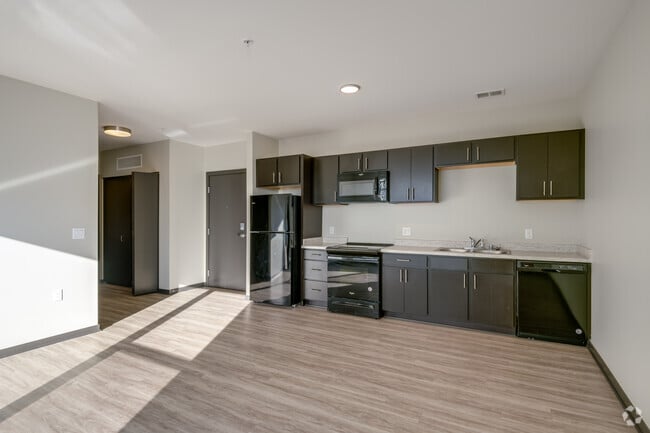 1 BR, 1 BA - 765SF - The Griot Apartments