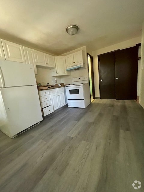 Building Photo - 35 Deerfield Ct