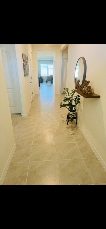 Foto del edificio - 2243 Tay Wes Dr