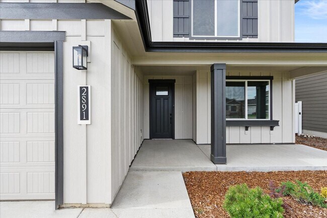 Foto del edificio - Spacious 4-Bedroom, 2.5 Bath, Two-Story Gem with a Fenced Yard!