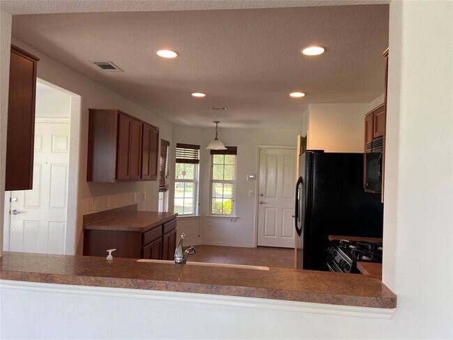 Foto del edificio - 7414 Birmingham Forest Dr