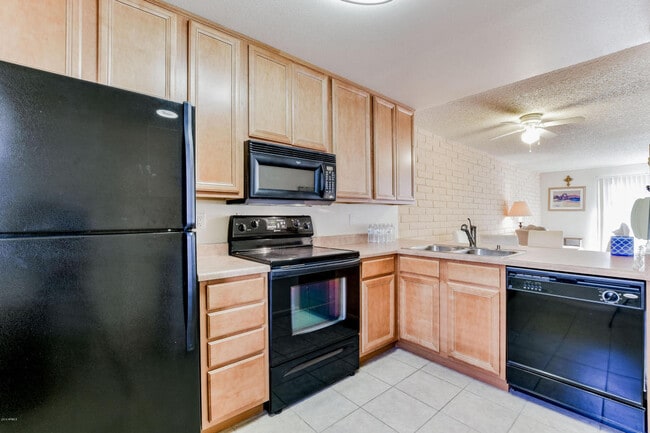 Building Photo - 4354 N 82nd St