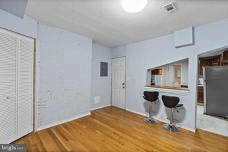 Building Photo - 1818 E Pratt St