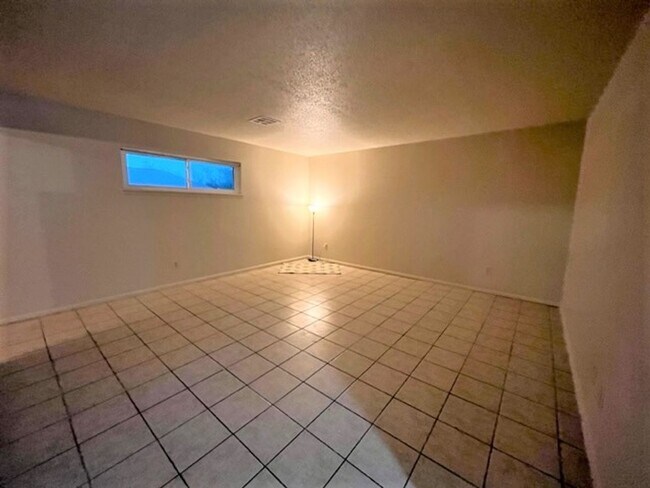 Foto del edificio - 1037 SW 103rd St