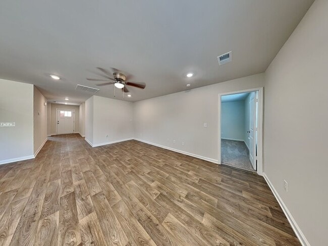 Building Photo - 926 Citation St