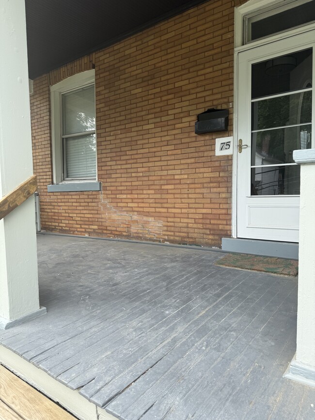 Building Photo - 75 Hodgson Ave